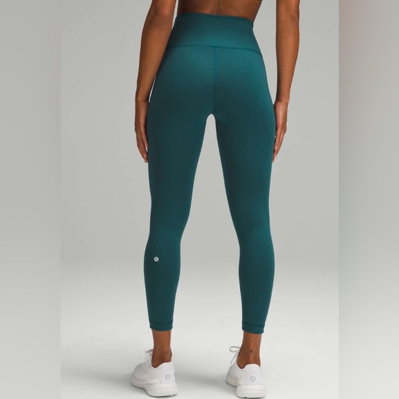 Lululemon Wunder Train High-Rise Tight 25"
Storm Teal Sz 6 - Picture 2 of 12